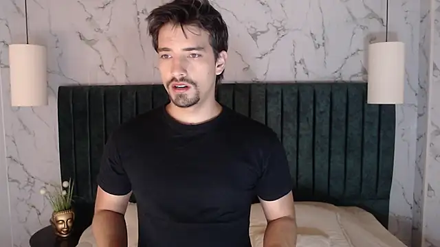 Ian Daviz online show from January 2025 08:37:02 PM