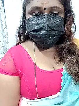 Snapshot of simran21 chatting on December 2024 07:10:01 PM simran21 online show from December 2024 07:10:01 PM