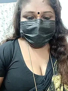 Snapshot of simran21 chatting on March 2025 07:05:02 PM simran21 online show from March 2025 07:05:02 PM