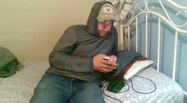 Snapshot of SmokingSloth chatting on January 2025 11:32:02 PM SmokingSloth online show from January 2025 11:32:02 PM