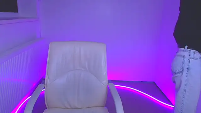 Eva Janee online show from January 2025 03:18:02 PM