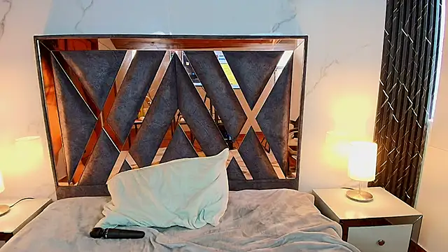 Amara vega online show from November 2025 01:12:02 PM