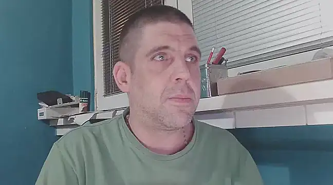 YouWantMe666 online show from February 2025 02:52:01 AM