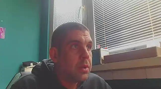 YouWantMe666 online show from February 2025 12:00:02 PM