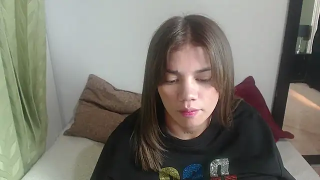 Snapshot of Gissel_Angel chatting on January 2025 11:28:01 PM Gissel Angel online show from January 2025 11:28:01 PM