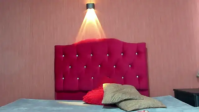 Snapshot of Gissel_Angel chatting on March 2025 10:32:02 PM Gissel Angel online show from March 2025 10:32:02 PM