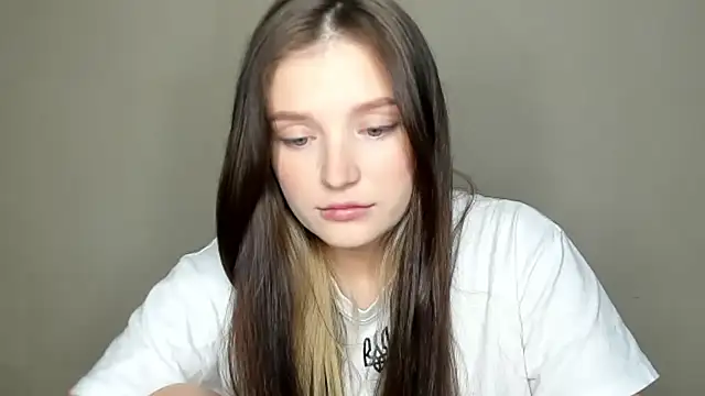 EvaaMillerr99 online show from November 2025 10:14:02 AM