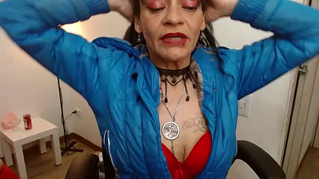 AlexandraJones  online show from January 2025 12:58:01 PM