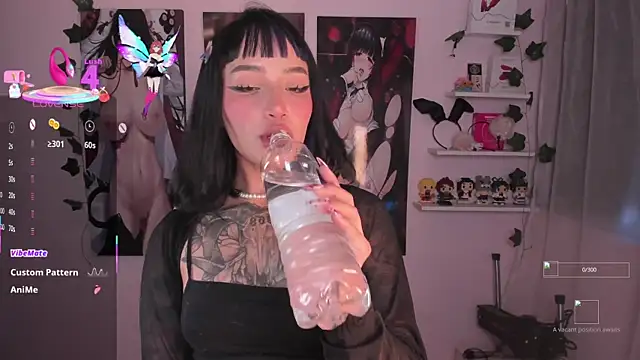 Sweet-bunny1 online show from October 2025 09:26:02 PM