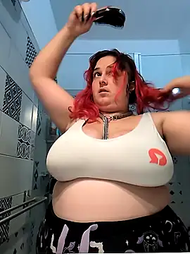 Snapshot of LadyRochester chatting on October 2025 10:07:02 PM LadyRochester online show from October 2025 10:07:02 PM