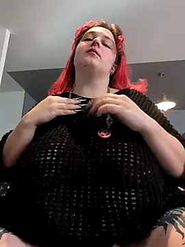 Snapshot of LadyRochester chatting on October 2025 01:54:01 PM LadyRochester online show from October 2025 01:54:01 PM