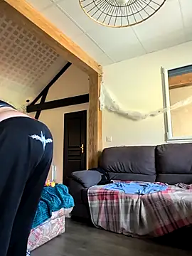 Snapshot of LadyRochester chatting on October 2025 01:23:02 PM LadyRochester online show from October 2025 01:23:02 PM