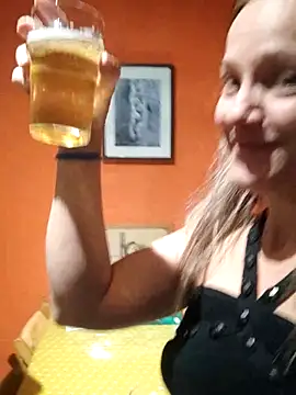 Snapshot of Dark_Angel_22 chatting on October 2025 05:43:01 PM Dark Angel 22 online show from October 2025 05:43:01 PM