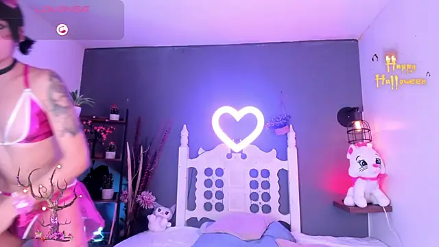 Palmer-Foster online show from October 2025 09:01:01 PM