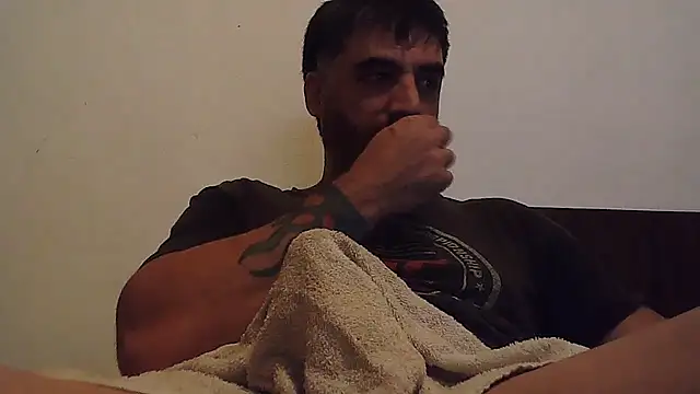 ozzypsico13 online show from October 2025 02:30:01 AM