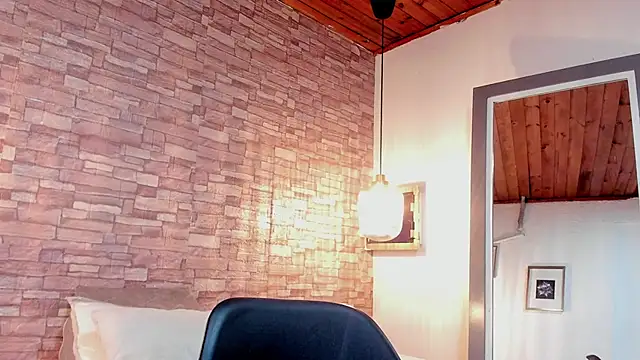 Skinny hottie18 online show from December 2024 07:57:01 PM