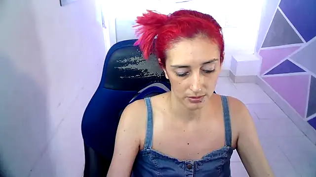 Snapshot of Ruby_Your_Milf chatting on December 2024 02:36:02 AM Ruby Your Milf online show from December 2024 02:36:02 AM