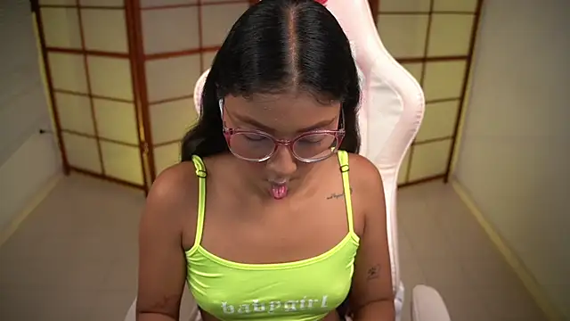 small emilie online show from November 2025 12:49:01 PM