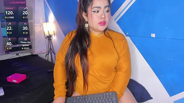 SamanthaFerrer  online show from October 2025 04:46:02 AM