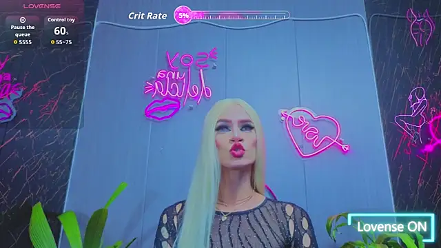 Snapshot of money_Ts_ chatting on October 2025 07:03:02 PM money Ts online show from October 2025 07:03:02 PM