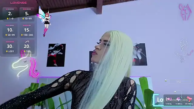 Snapshot of money_Ts_ chatting on November 2025 10:23:01 PM money Ts online show from November 2025 10:23:01 PM