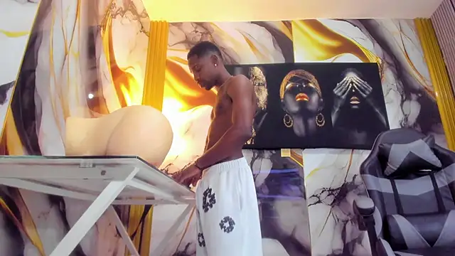 Snapshot of Thomas_shelbys chatting on October 2025 03:54:01 PM Thomas shelbys online show from October 2025 03:54:01 PM