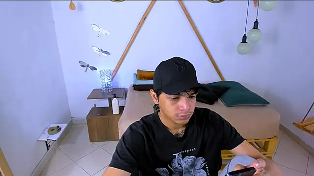 Snapshot of Brand_habes chatting on October 2025 02:26:02 PM Brand habes online show from October 2025 02:26:02 PM