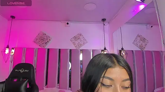 Snapshot of valery_ws_ chatting on October 2025 09:02:01 PM valery ws online show from October 2025 09:02:01 PM