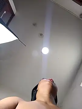 Snapshot of DIORA_Latina chatting on October 2025 12:48:02 PM DIORA Latina online show from October 2025 12:48:02 PM