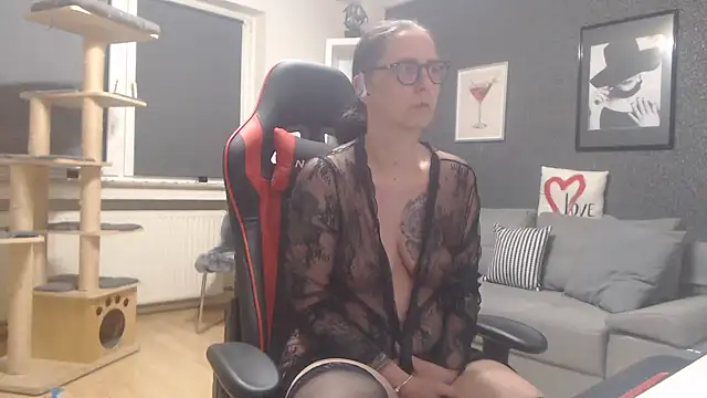 EiskalterEngel74 online show from January 2025 04:39:01 PM