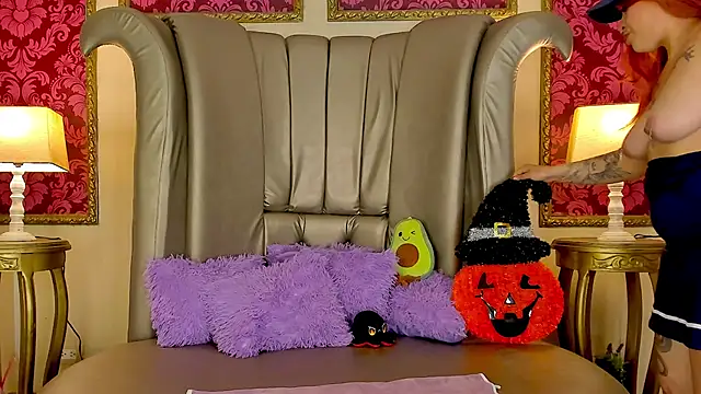 Snapshot of Colors-xx chatting on October 2025 08:09:02 PM Colors-xx online show from October 2025 08:09:02 PM