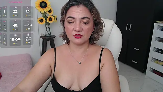 Ghada milf online show from December 2024 10:15:02 PM