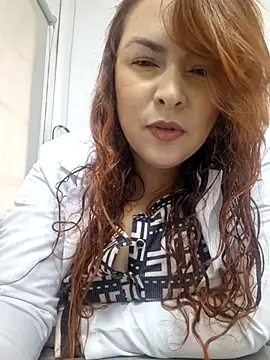 doctora-danna online show from October 2025 01:42:02 PM