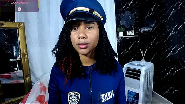 Snapshot of Hillary_queen chatting on November 2025 12:51:01 PM Hillary queen online show from November 2025 12:51:01 PM