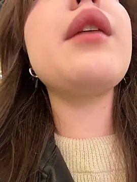 Snapshot of Peachy_Dream chatting on November 2025 06:08:02 PM Peachy Dream online show from November 2025 06:08:02 PM