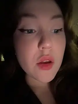 Snapshot of Peachy_Dream chatting on November 2025 06:18:02 PM Peachy Dream online show from November 2025 06:18:02 PM