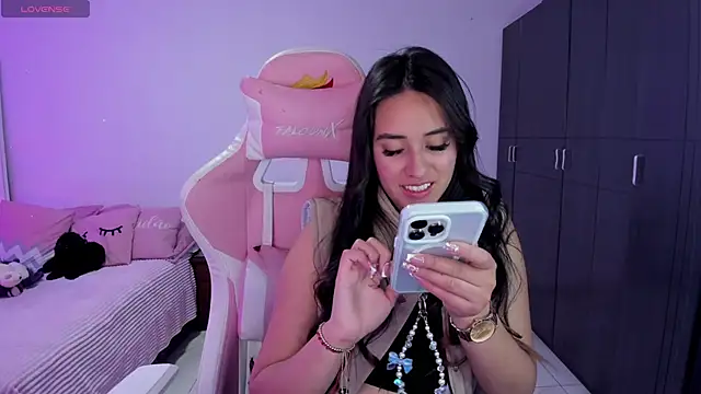 Tinylottie online show from November 2025 01:50:02 AM