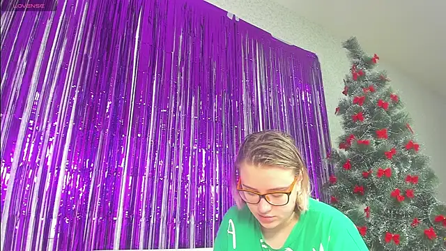 Seductive She Wolf online show from January 2025 01:09:01 PM