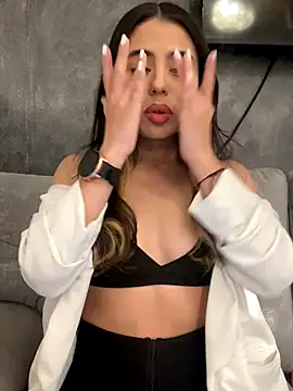 AbyThompson online show from September 2025 03:04:02 PM