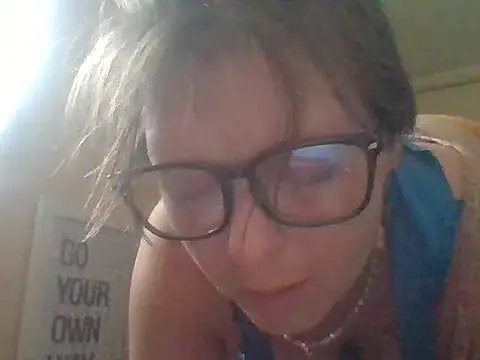 KatieBARBiE98 online show from September 2025 09:20:02 PM
