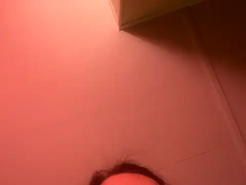 Snapshot of KatieBARBiE98 chatting on October 2025 01:06:02 AM KatieBARBiE98 online show from October 2025 01:06:02 AM