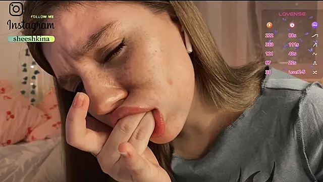 Snapshot of somejgirl chatting on January 2025 07:15:01 PM somejgirl online show from January 2025 07:15:01 PM