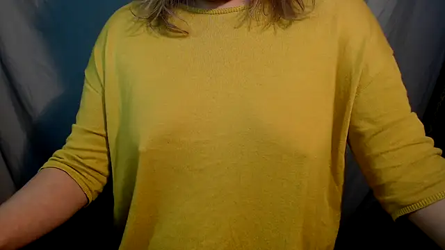 Snapshot of 1BECHA1 chatting on February 2025 01:37:02 PM 1BECHA1 online show from February 2025 01:37:02 PM