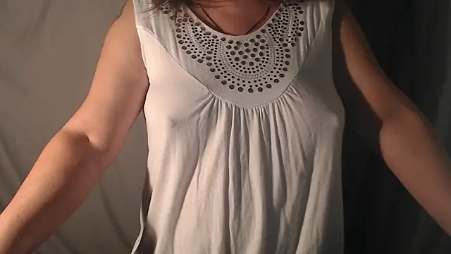 Snapshot of 1BECHA1 chatting on September 2025 06:24:02 PM 1BECHA1 online show from September 2025 06:24:02 PM