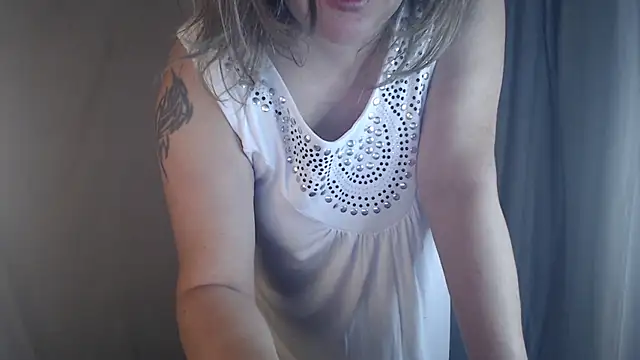 Snapshot of 1BECHA1 chatting on October 2025 12:49:02 AM 1BECHA1 online show from October 2025 12:49:02 AM