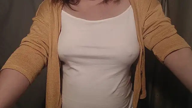 Snapshot of 1BECHA1 chatting on October 2025 12:28:02 PM 1BECHA1 online show from October 2025 12:28:02 PM