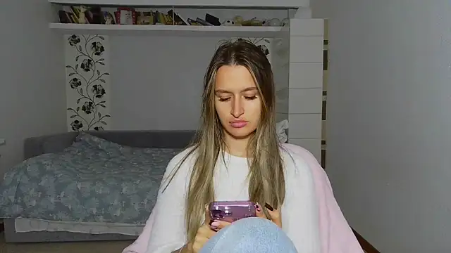 Snapshot of Submissive_love chatting on November 2025 02:50:02 PM Submissive love online show from November 2025 02:50:02 PM