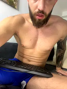 Snapshot of LoveIsBlind_ chatting on September 2025 03:23:02 AM LoveIsBlind online show from September 2025 03:23:02 AM