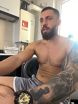 Snapshot of LoveIsBlind_ chatting on October 2025 04:55:01 AM LoveIsBlind online show from October 2025 04:55:01 AM