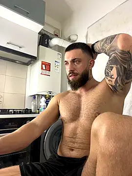 Snapshot of LoveIsBlind_ chatting on October 2025 03:18:02 AM LoveIsBlind online show from October 2025 03:18:02 AM